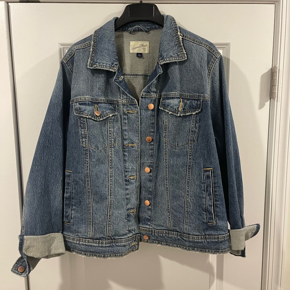 Universal Thread Classic Denim Jacket